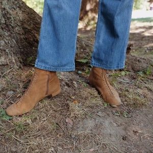 Doen Victoriana Boot Lace Up Pecan Suede